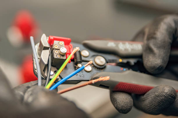 Best Commercial Electrician Services  in Sebastian, TX
